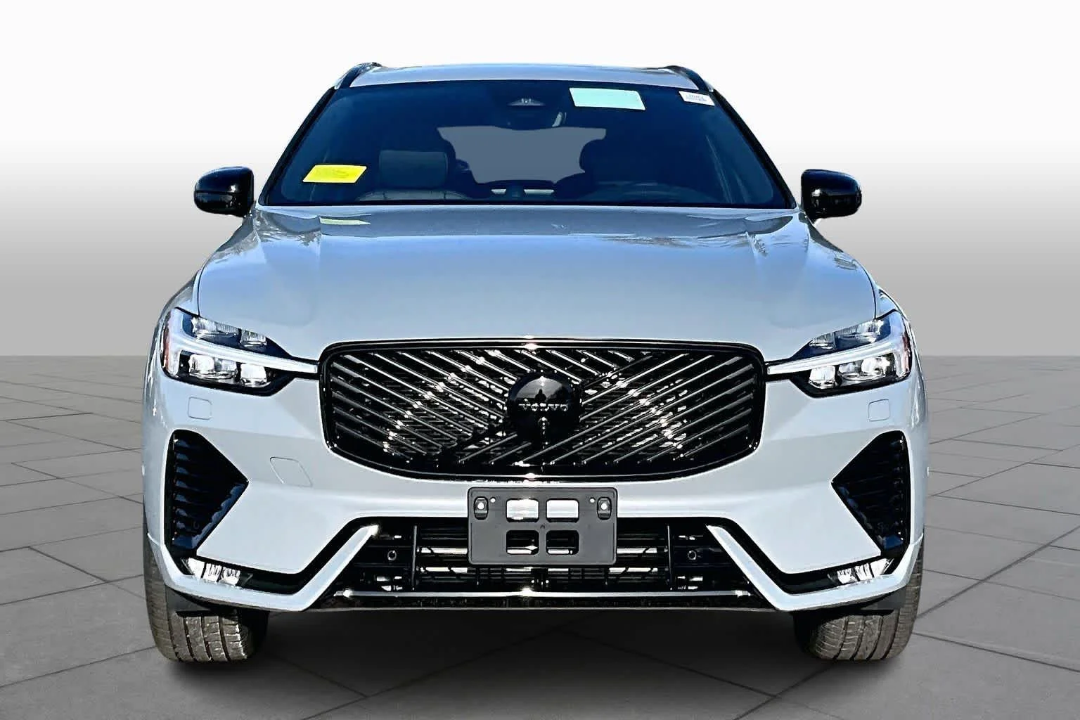 New 2026 Vapour Grey Volvo Ultra image 2