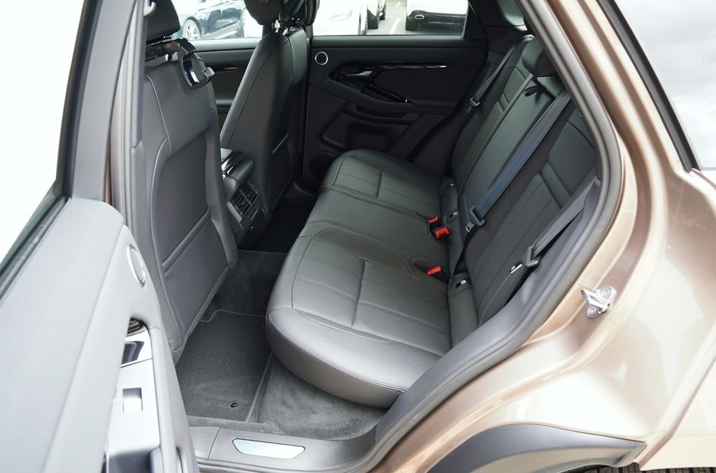 Used 2026 Brown Land Rover S image 34