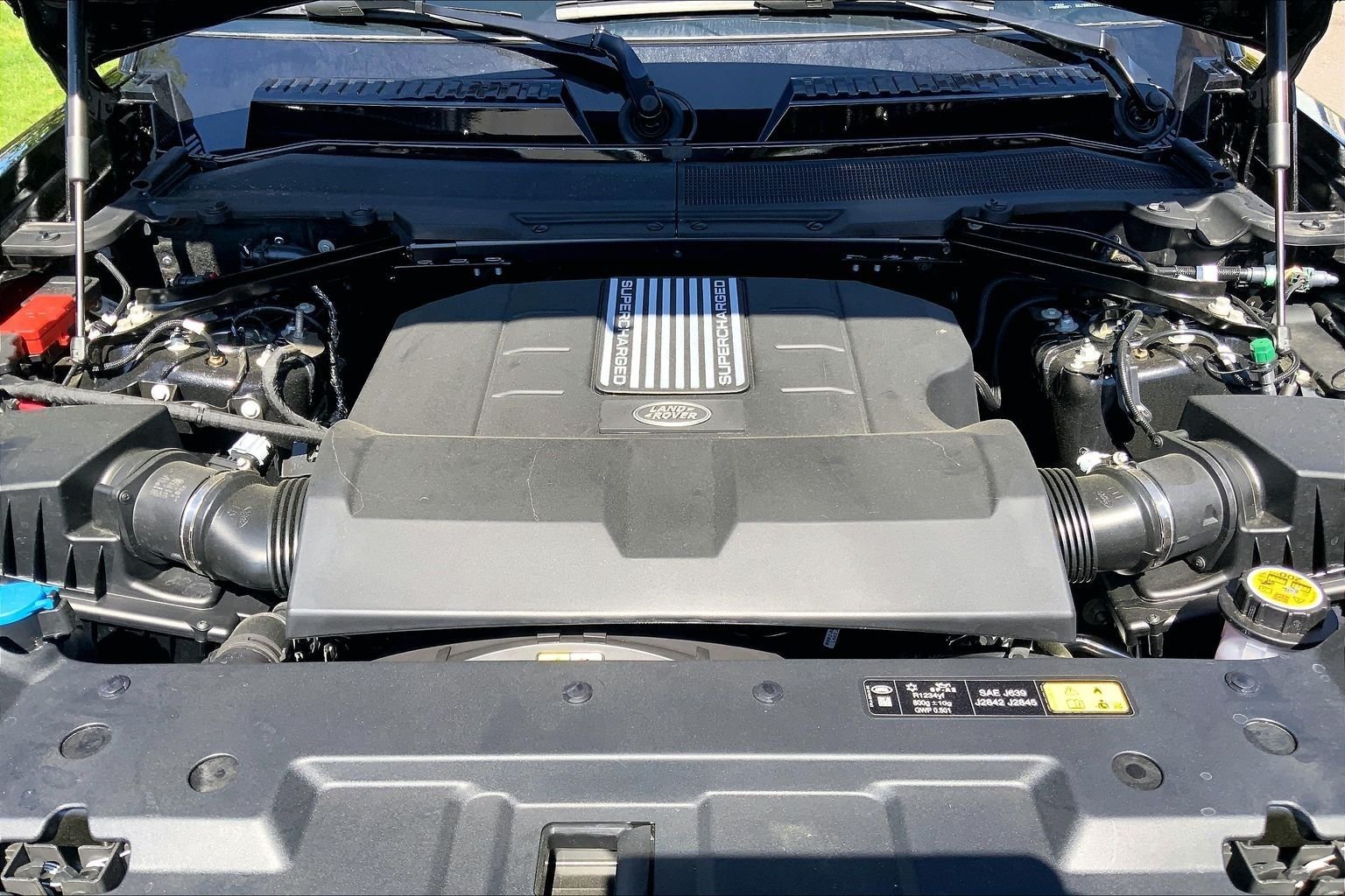 New 2026 Santorini Black Land Rover V8 image 16