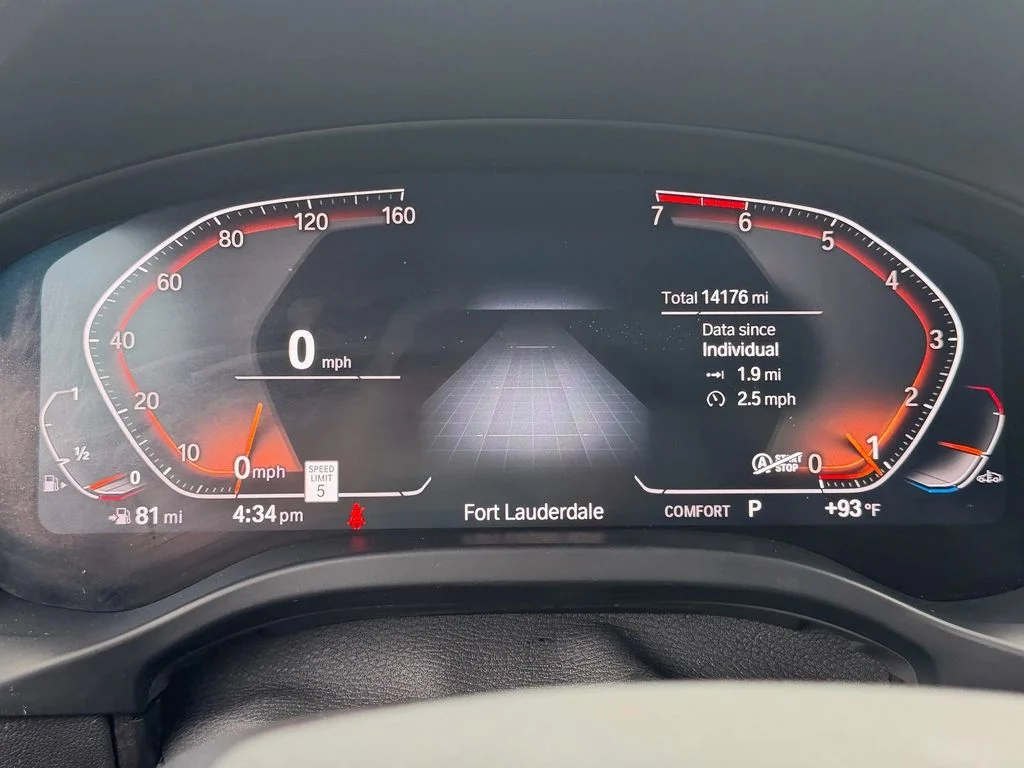 Used 2024 Gray BMW sDrive30i image 24