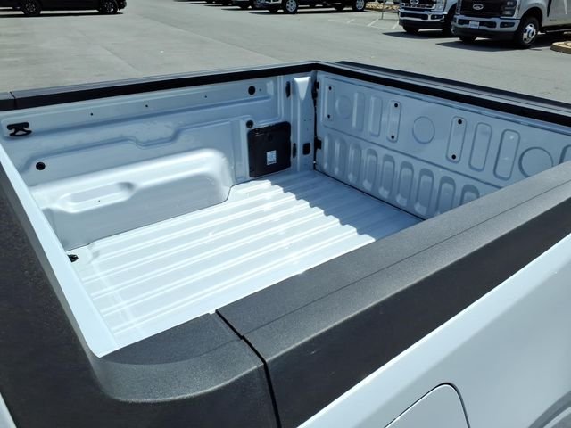 New 2026 Space White Metallic Ford XLT image 20