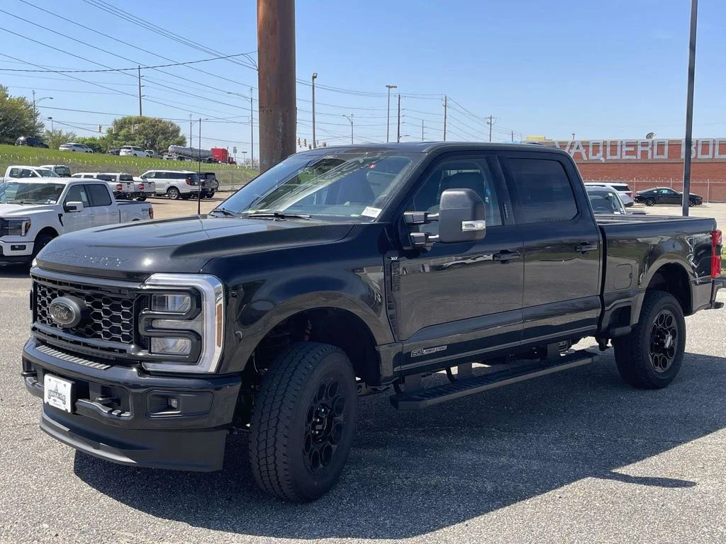 New 2026 Agate Black Metallic Ford XLT image 7
