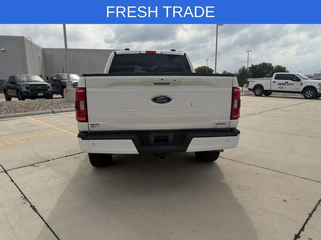 Used 2021 Oxford White Ford XLT image 3