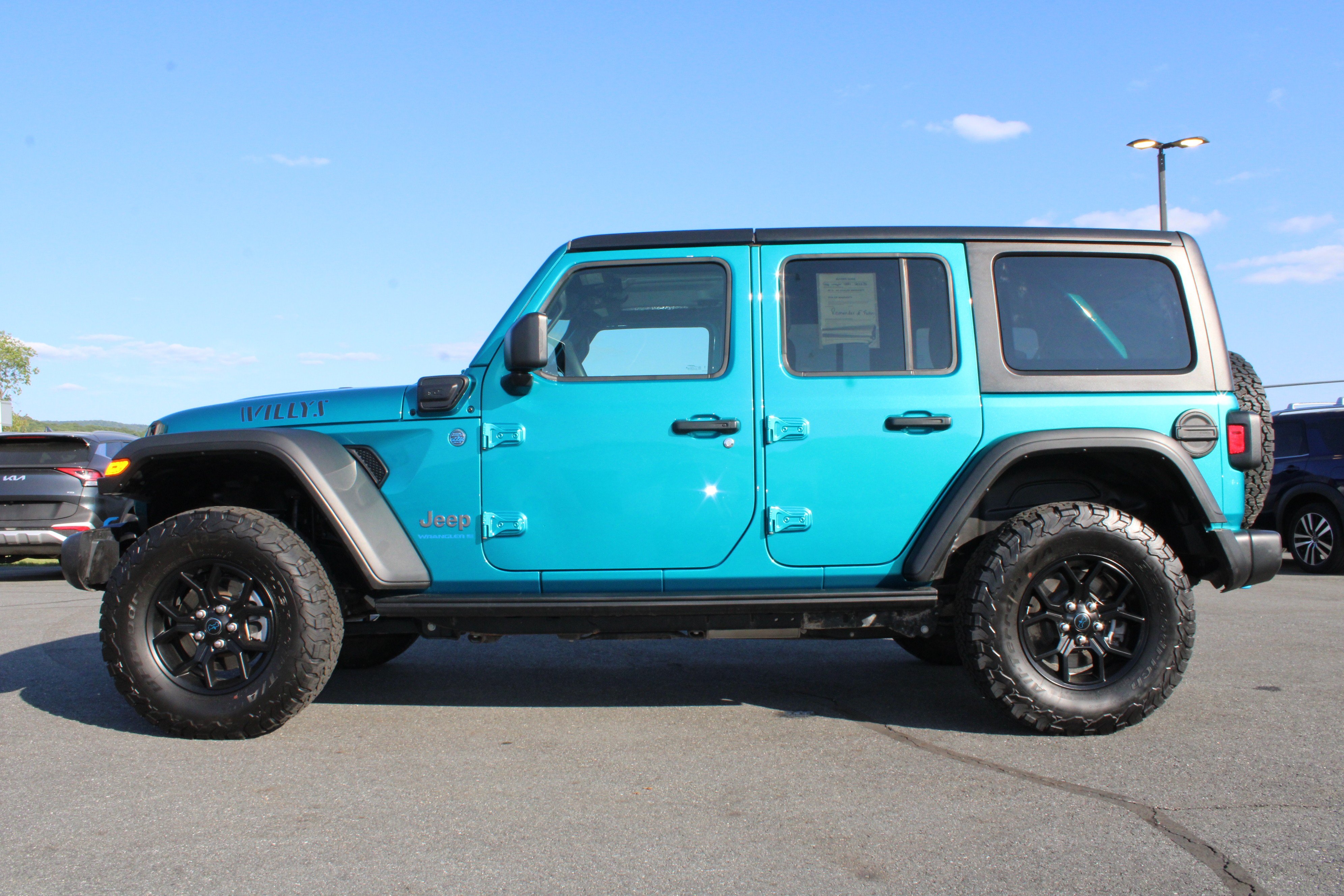 Used 2024 Bikini Pearl Coat Jeep Willys image 20