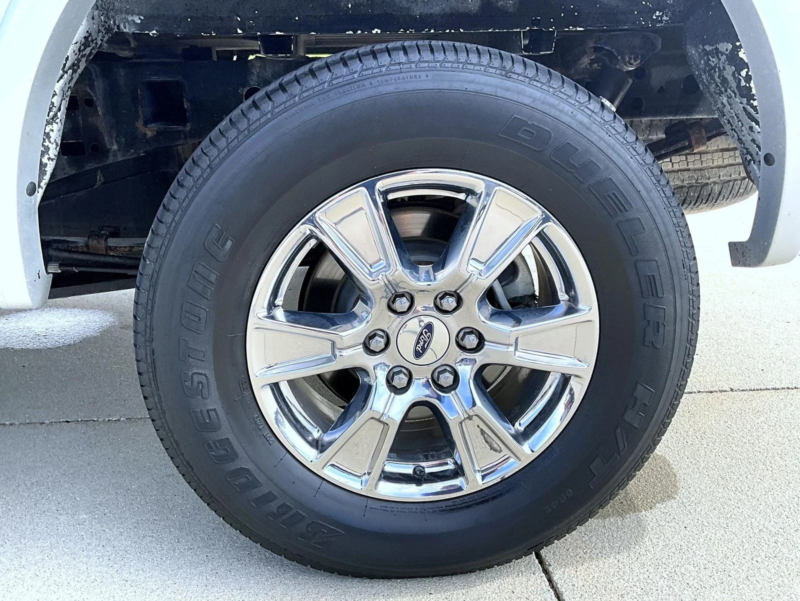 Used 2017 Silver Ford Lariat image 25