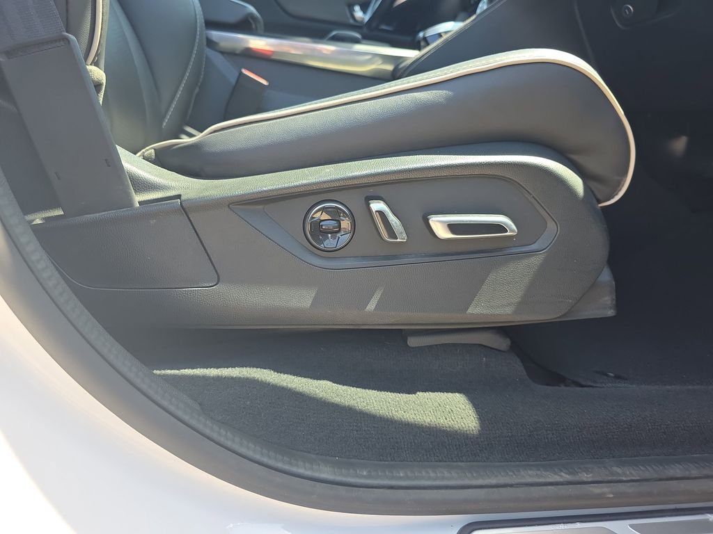 Used 2023  Acura Advance image 37