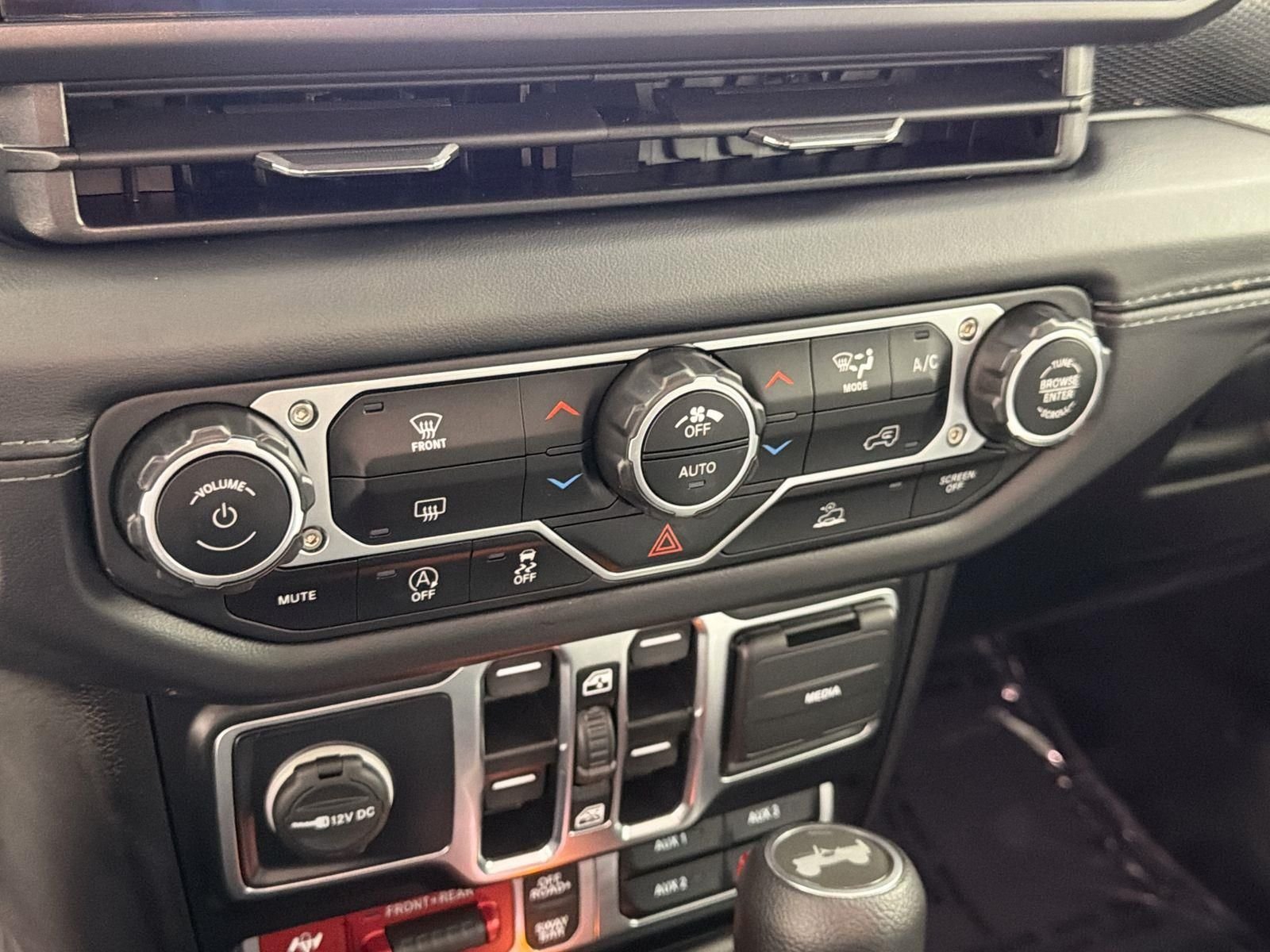 2025 Jeep Wrangler 4-Door Rubicon - Photo 15