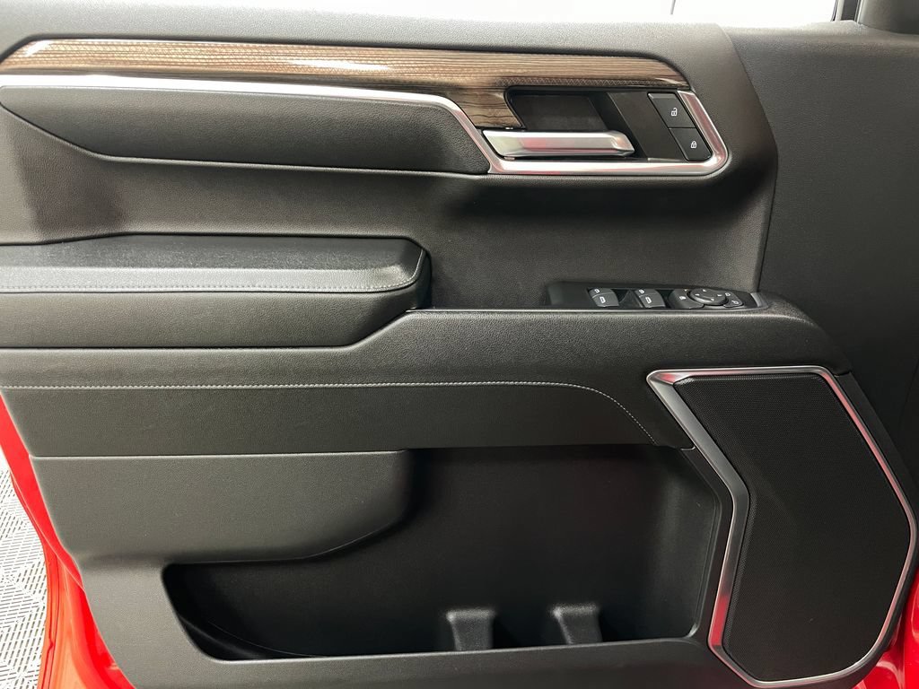 2024 Chevrolet Silverado 1500 LT - Photo 23