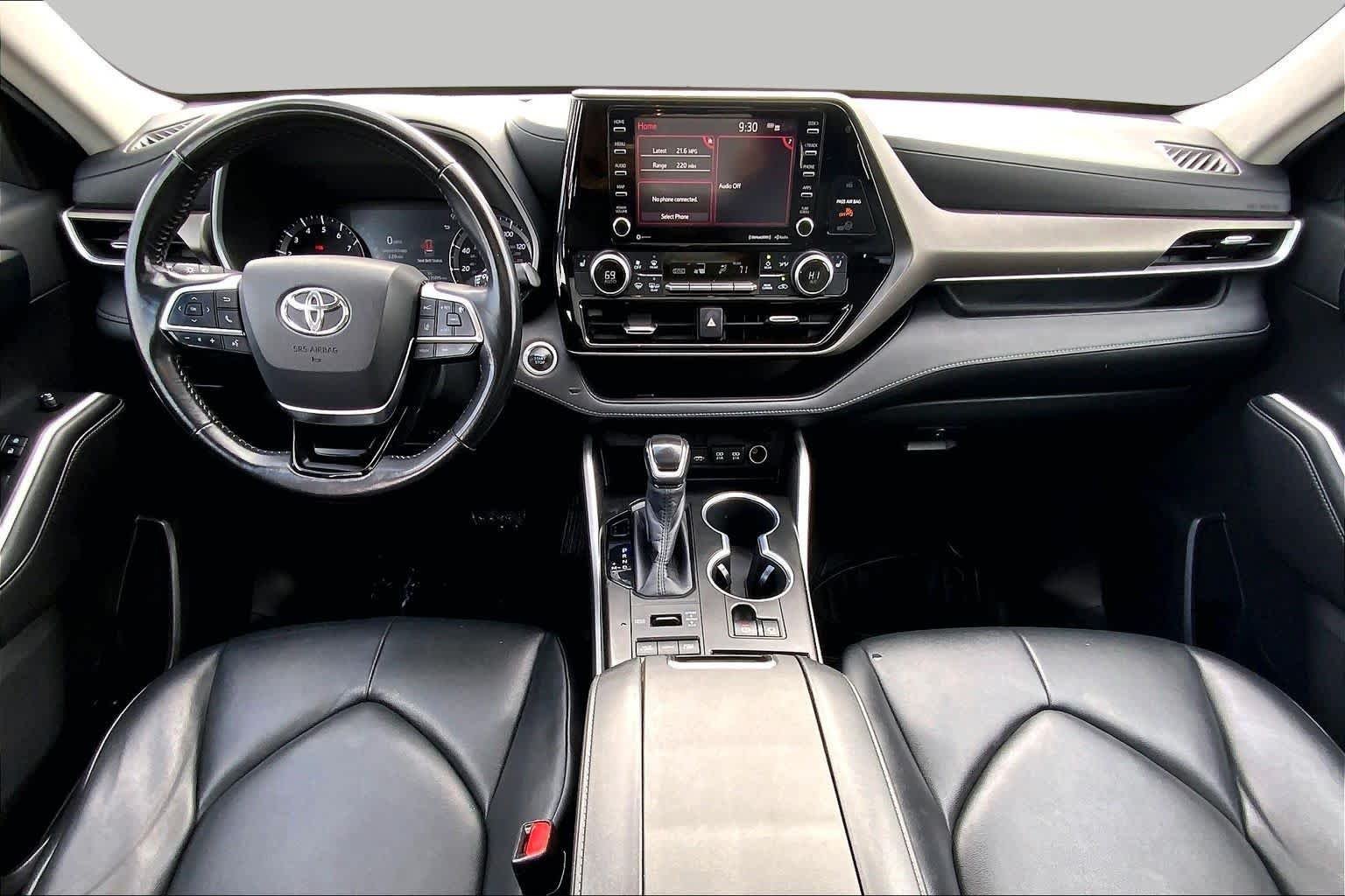 Used 2020 Midnight Black Metallic Toyota XLE image 14