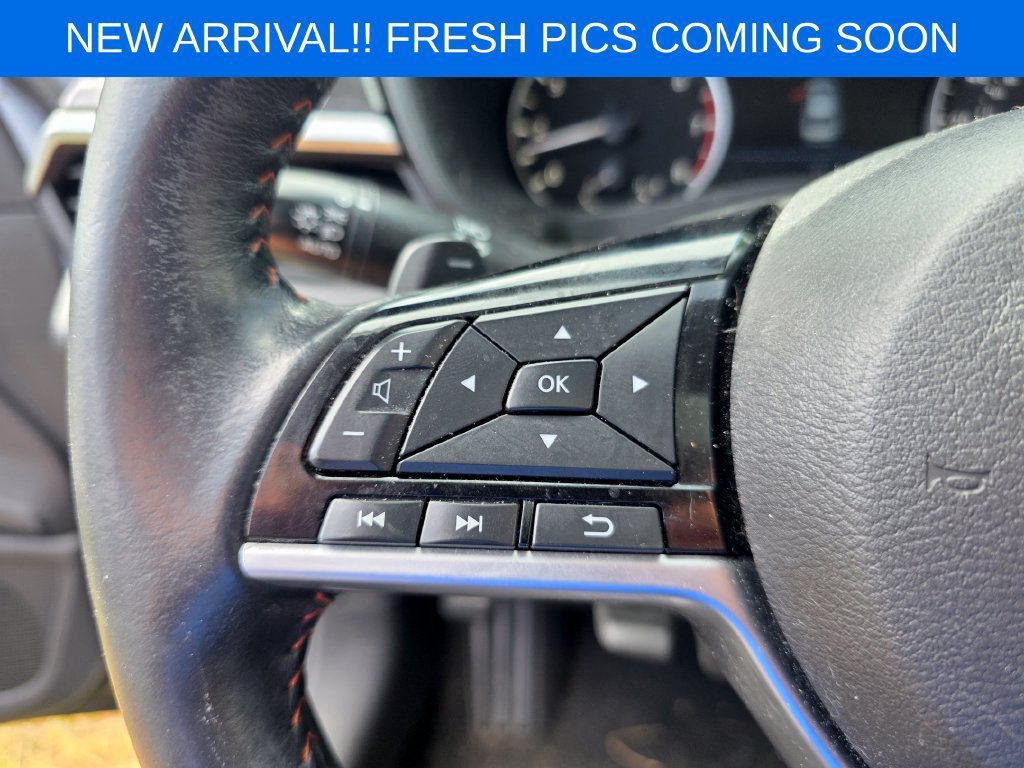 Used 2023 Gray Nissan SR FWD image 12