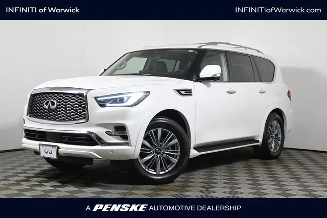 2023 INFINITI QX80 LUXE
