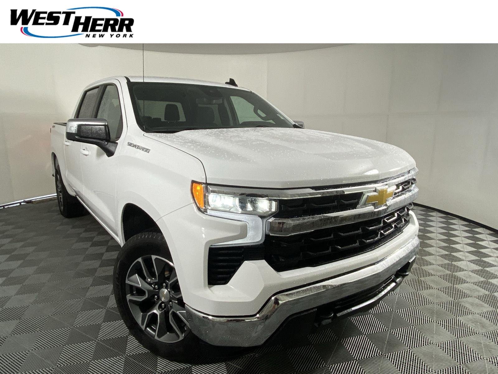Used 2024 Summit White Chevrolet LT image 1
