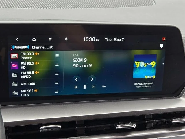 Used 2025 Black Kia S image 29
