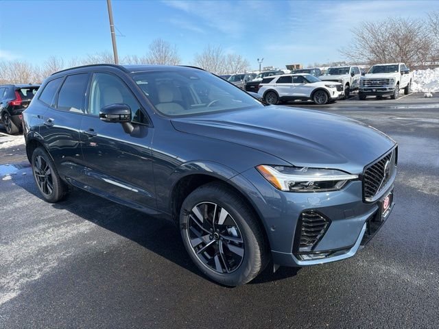 2026 Volvo XC60 Plus