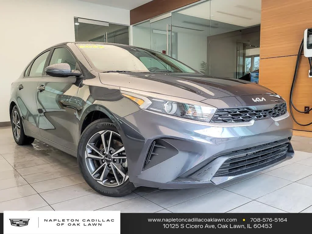 2022 Kia Forte LXS AT's photo
