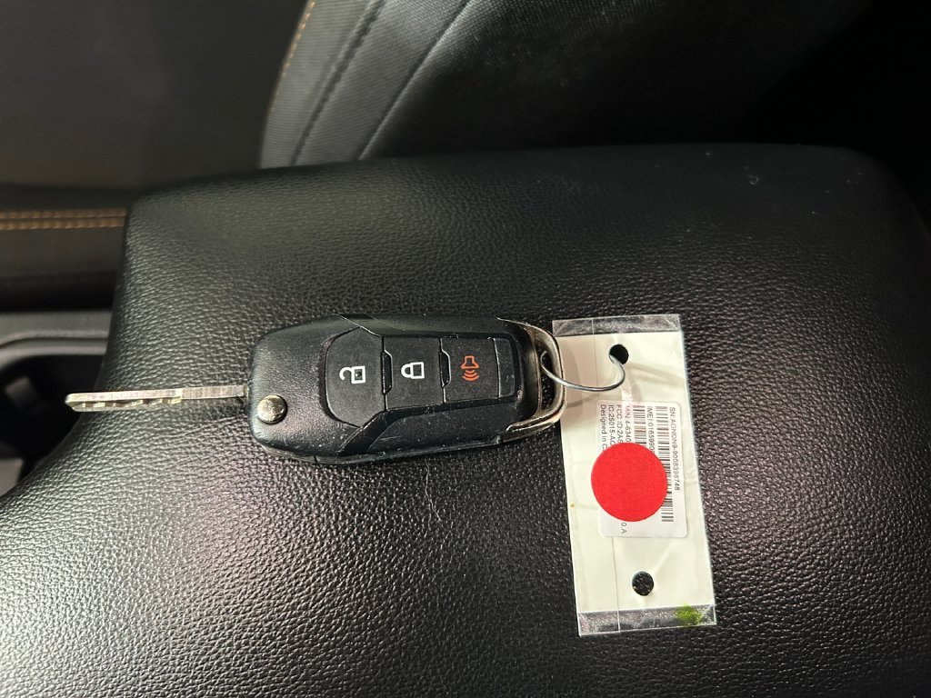 Used 2022 Red Ford XLT image 24