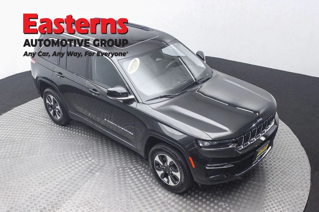 Used 2024 Brown Jeep 4xe image 3