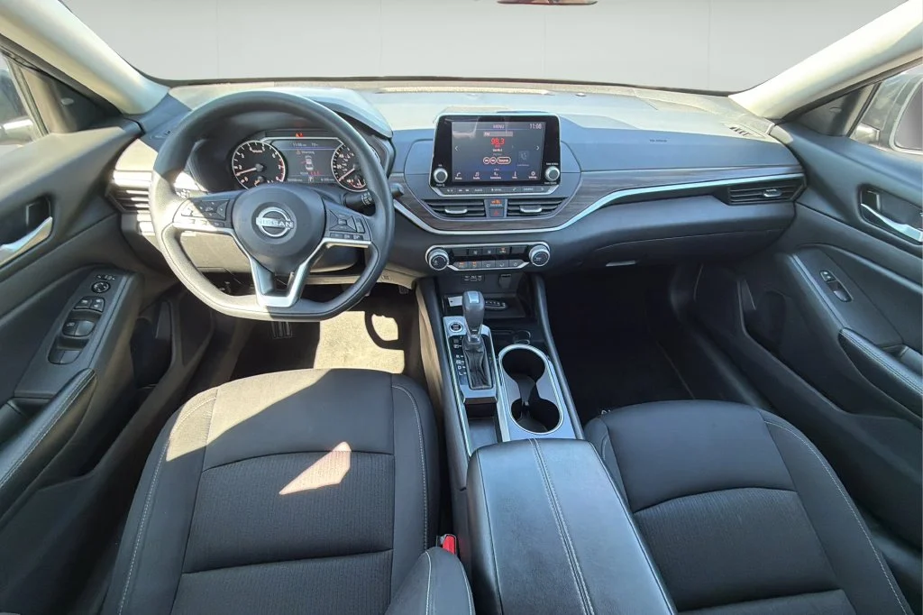 Used 2024 Black Nissan 2.5 SV image 20
