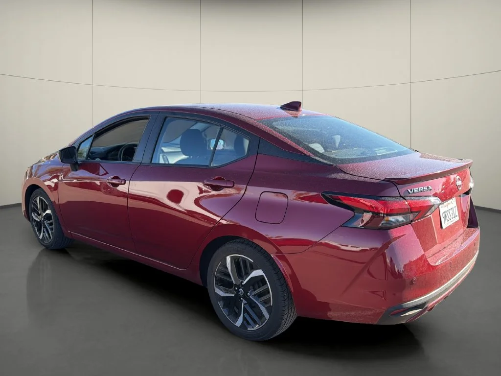 Used 2024 Red Nissan 1.6 SR image 5