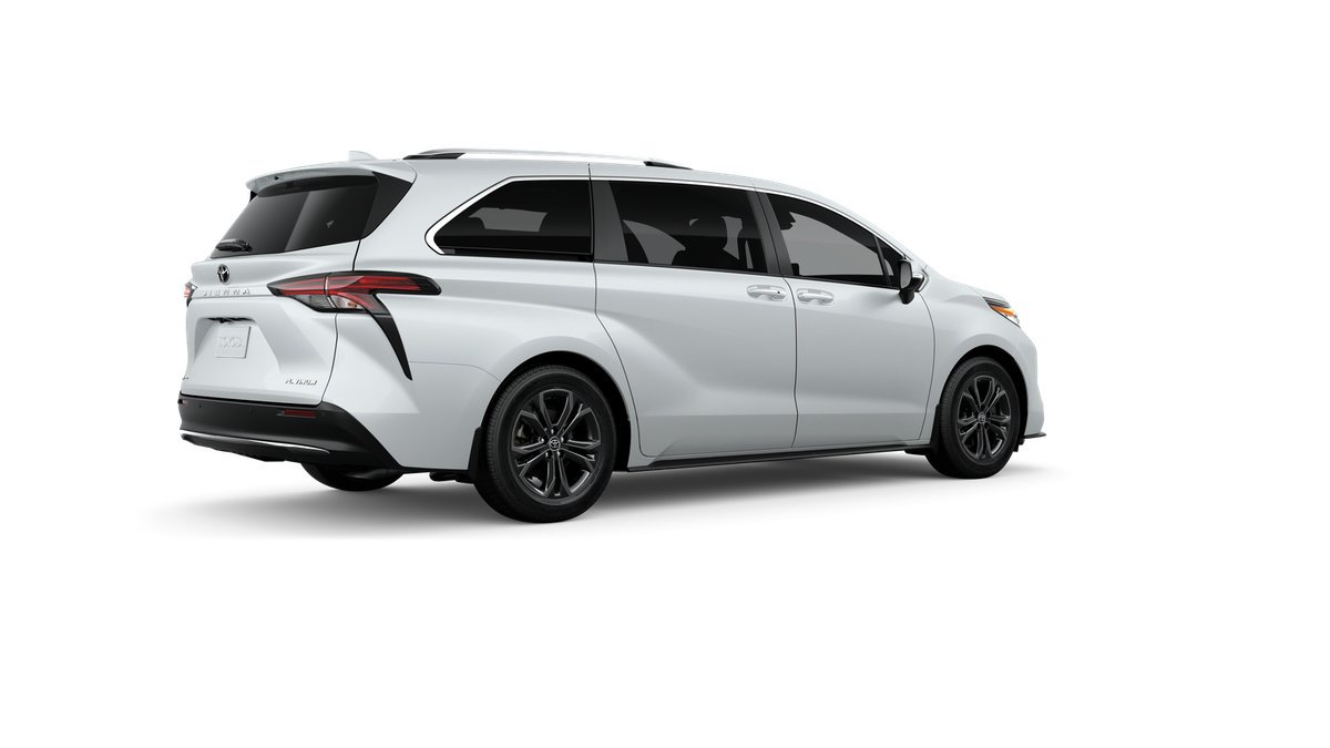 New 2026 Wind Chill Pearl Toyota Platinum image 32