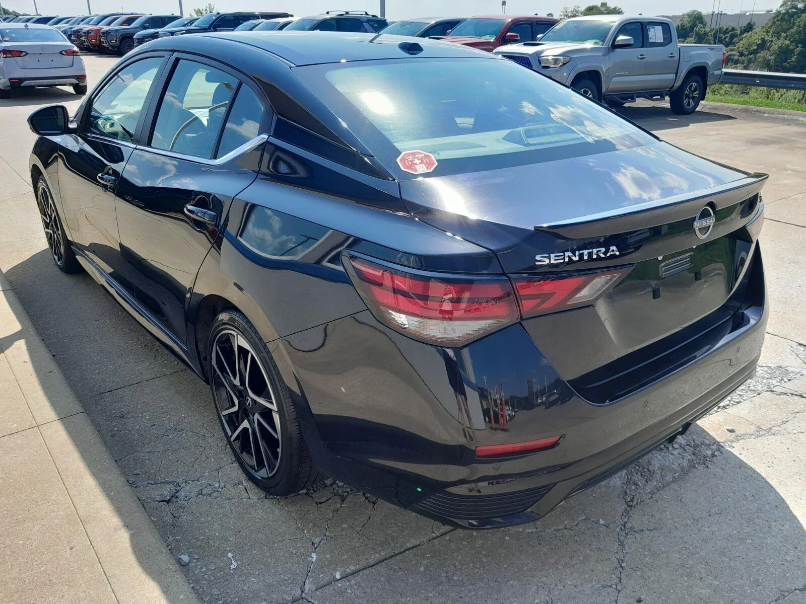 Used 2025 Super Black Nissan SR image 7