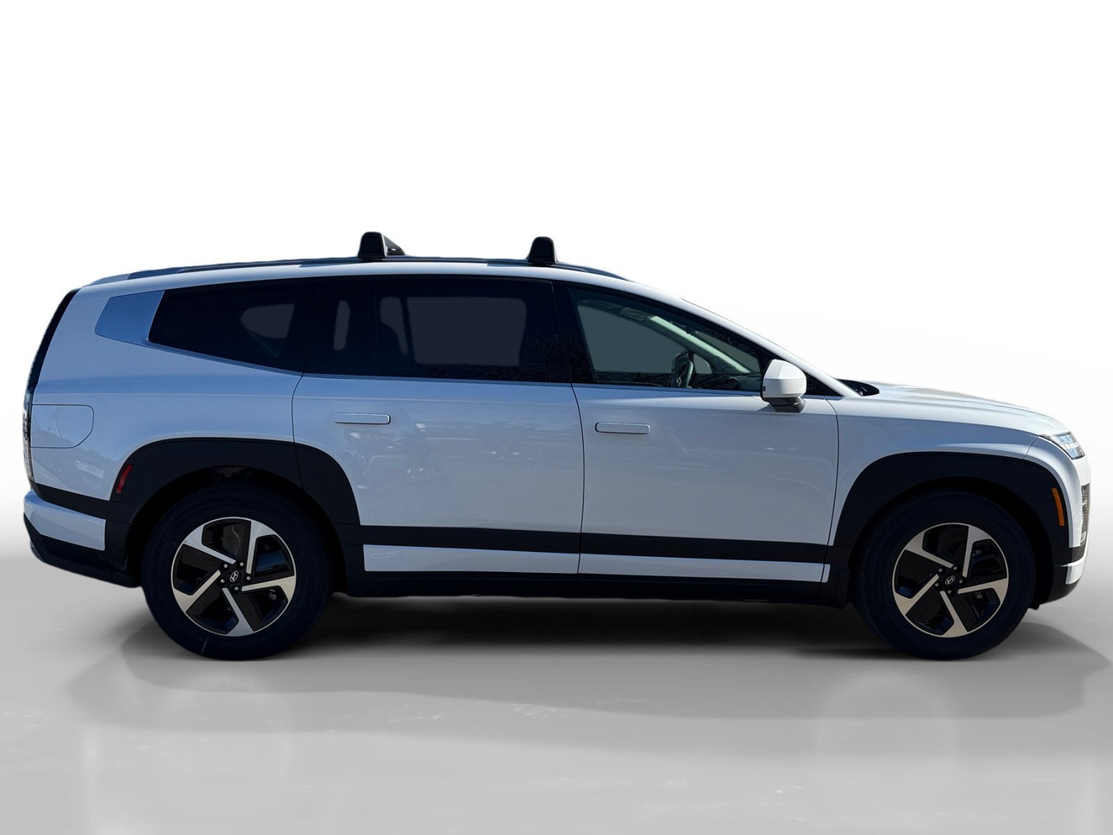 New 2026 Snow White Pearl Hyundai SE image 6