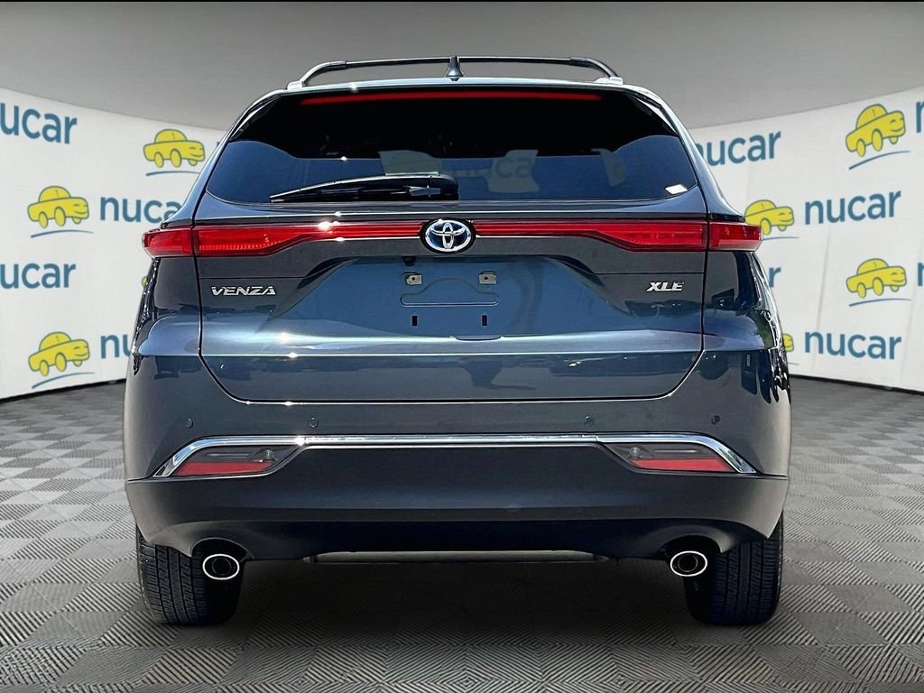 Used 2023 Gray Toyota XLE image 5