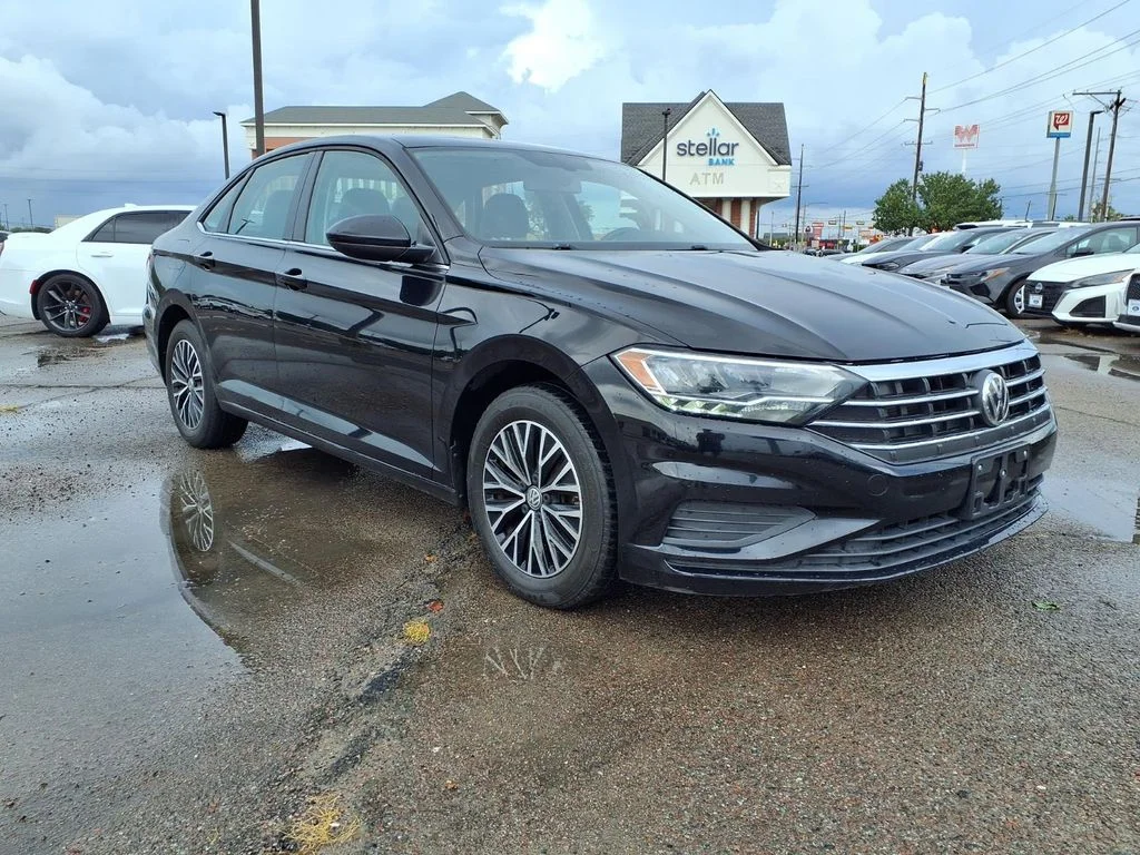 Used 2019 Black Volkswagen  image 16