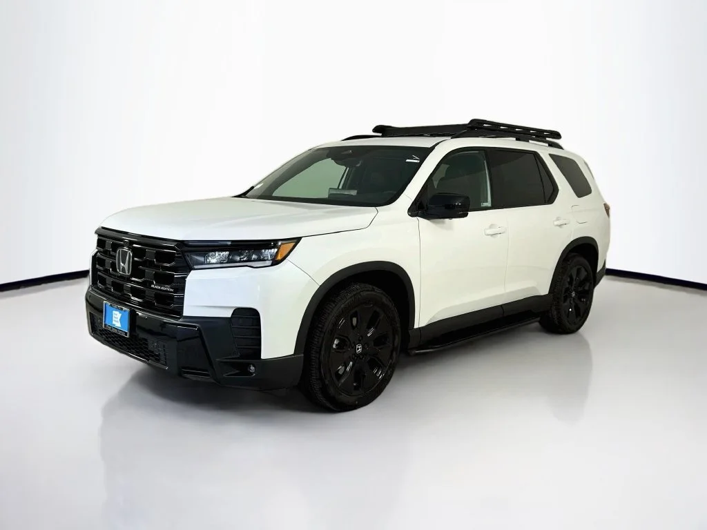 New 2026 Platinum White Pearl Honda Black Edition image 3