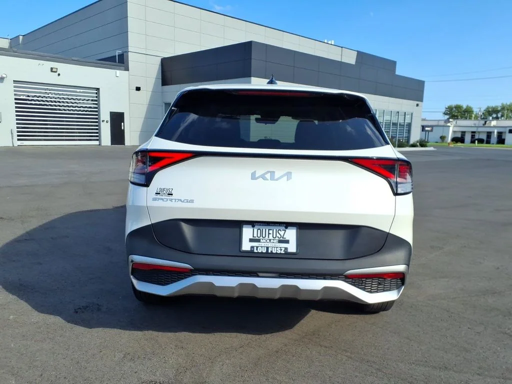 Used 2023 White Kia LX image 5