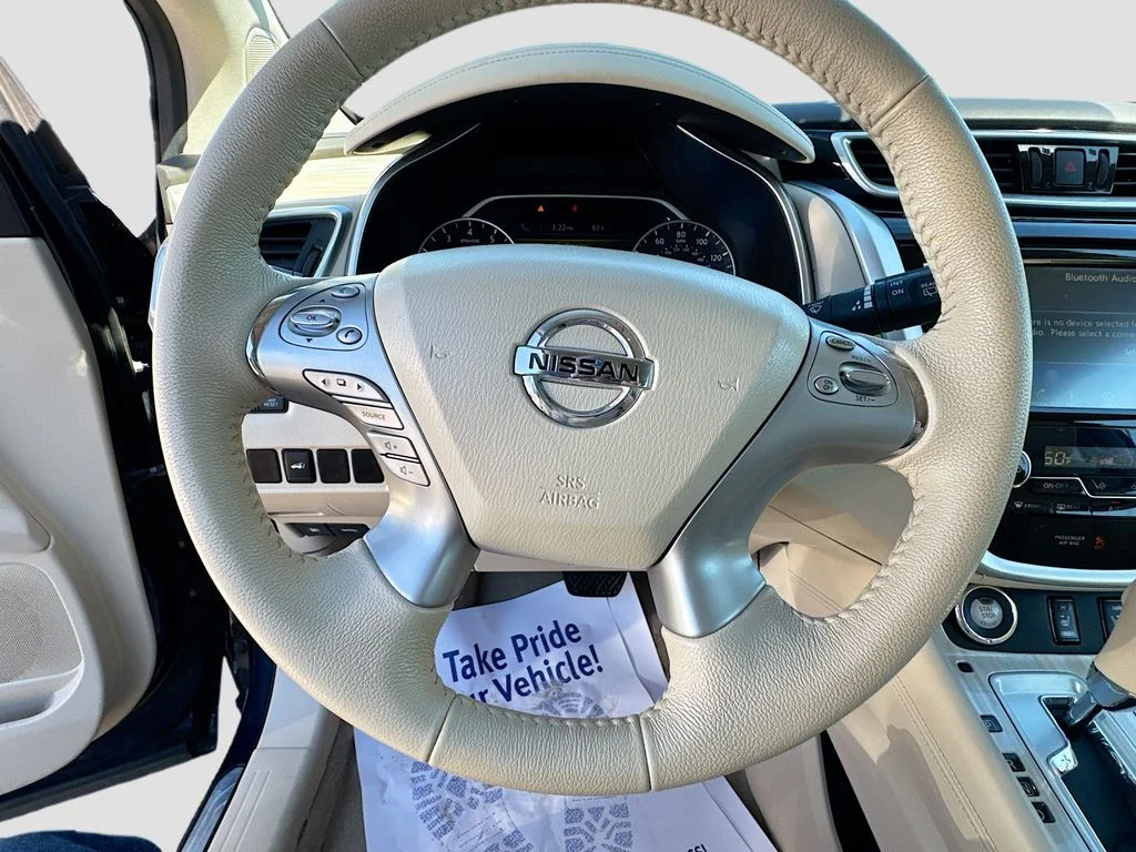 Used 2015 Arctic Blue Metallic Nissan SL image 10