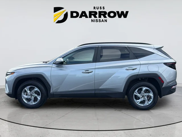 Used 2023 Silver Hyundai SEL image 2