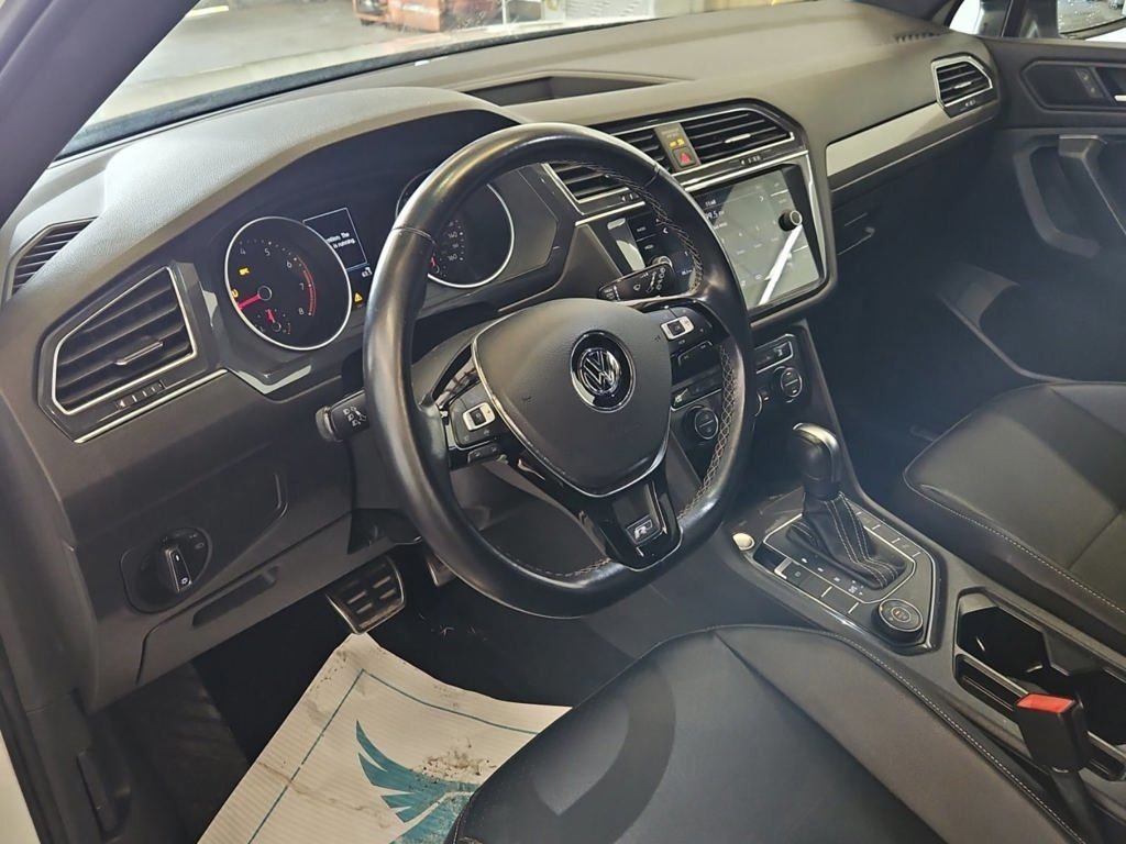 Used 2021 White Volkswagen 2.0T SE image 12