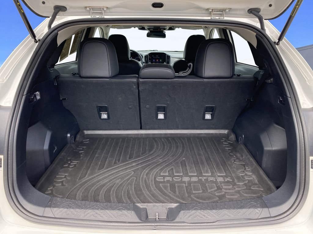 Used 2024 Crystal White Pearl Subaru Limited image 14