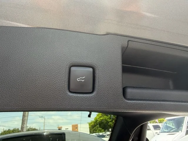 Used 2024 Gray Ford Active image 15