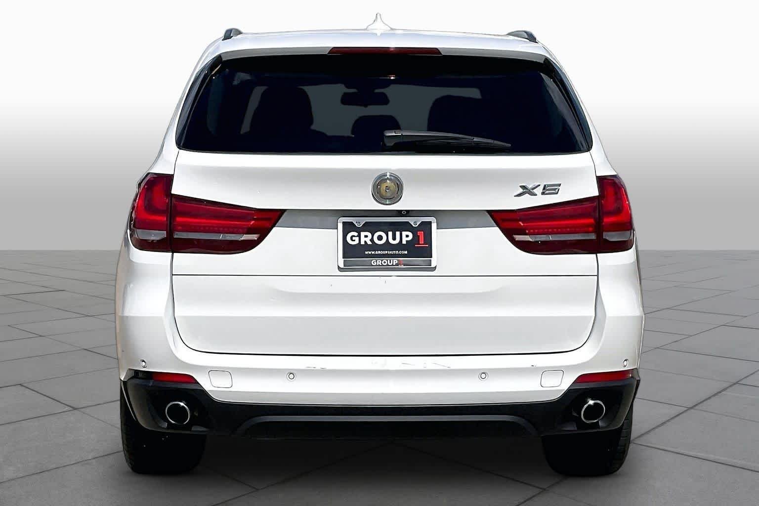 Used 2015 Alpine White BMW sDrive35i image 5