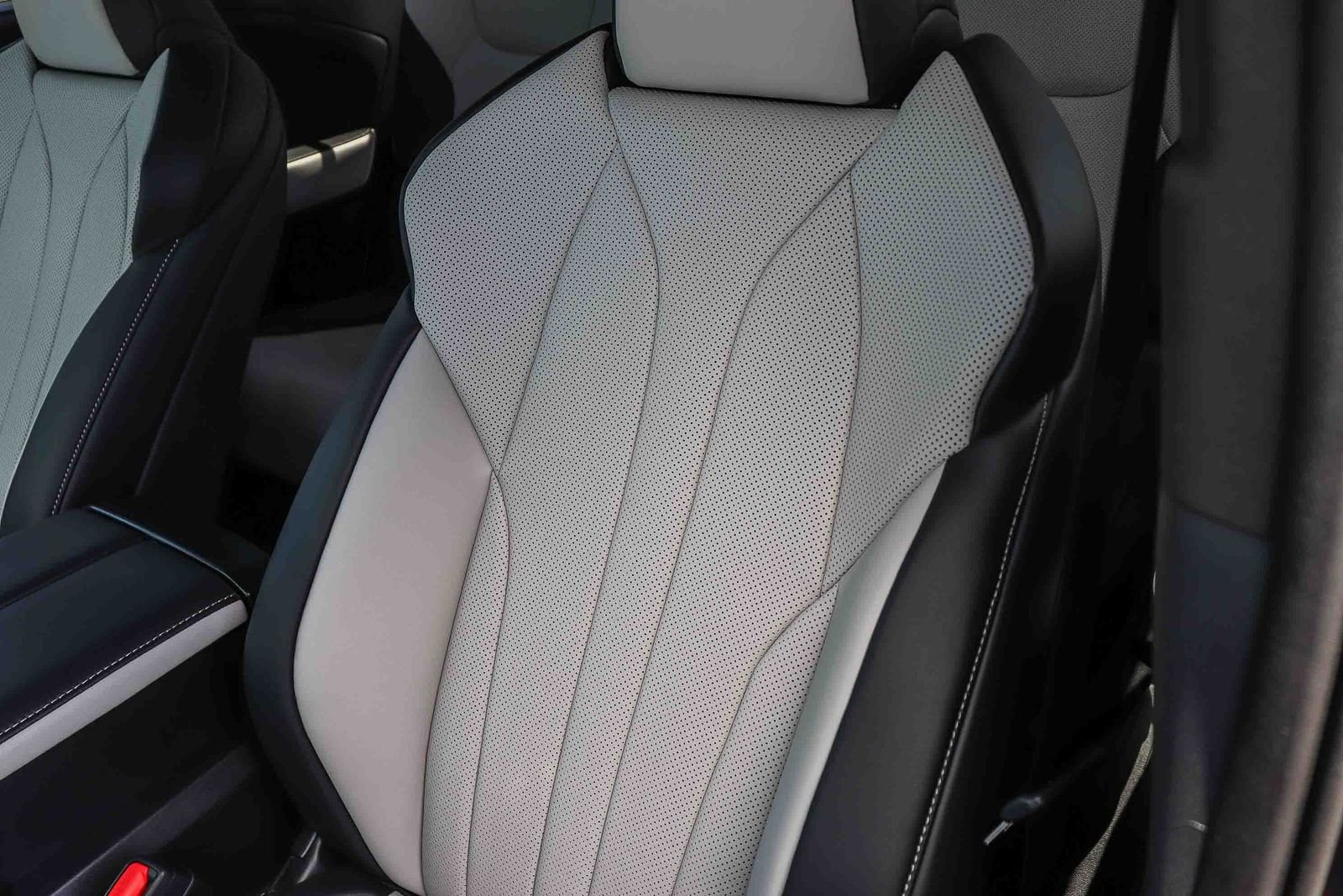 2026 Lexus TX 500h F-Sport Premium - Photo 32