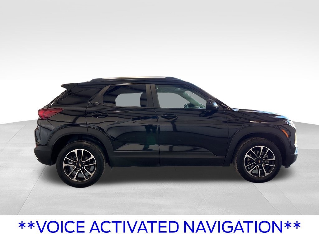 Certified Used 2025 Mosaic Black Metallic Chevrolet LT image 9