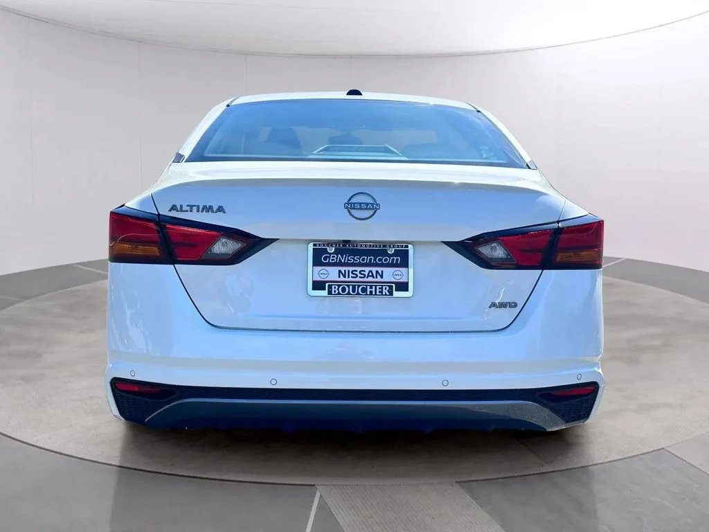 New 2026 Pearl White TriCoat Nissan SV image 4