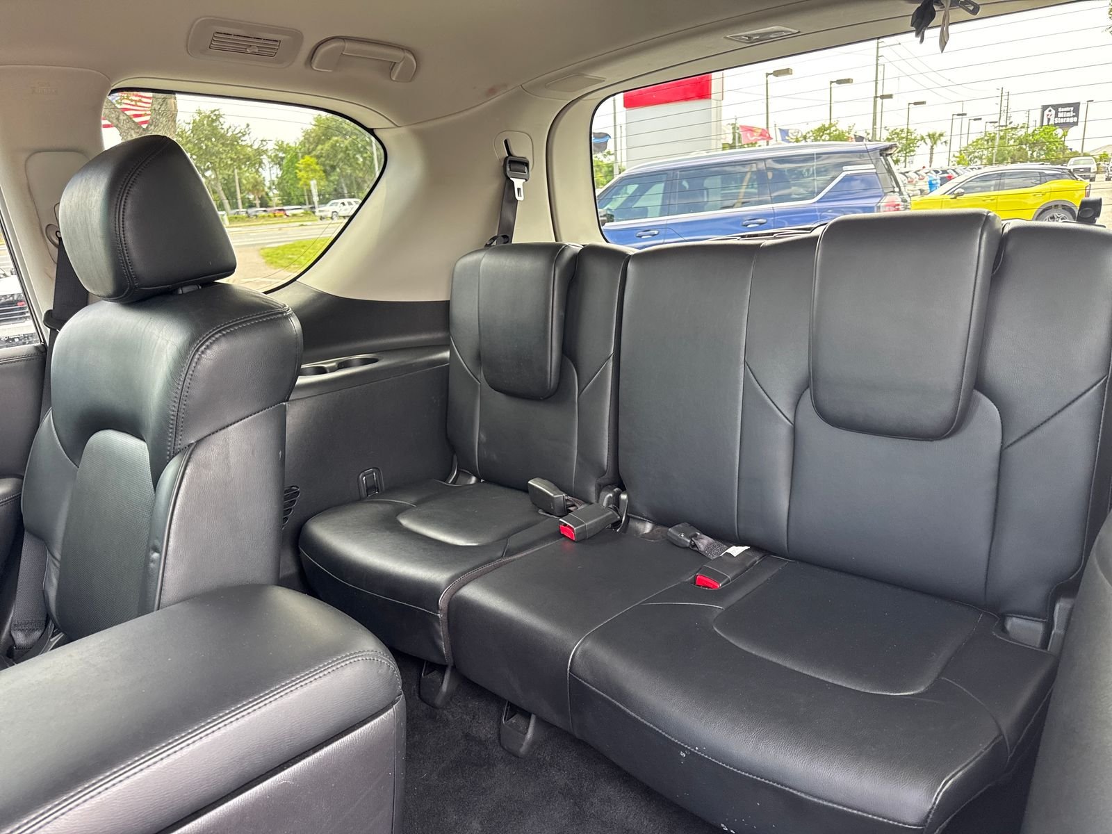 Used 2024 Silver Nissan SL image 39