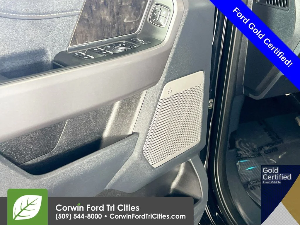 Certified Used 2025 Agate Black Metallic Ford Lariat image 13