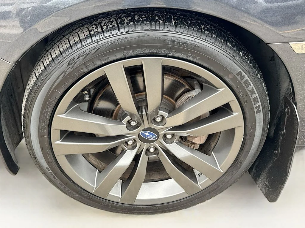 Used 2016 Gray Subaru Premium image 39