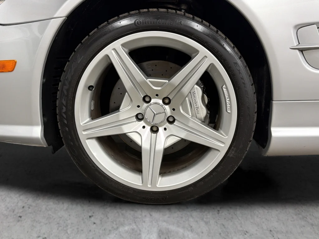 Used 2009 Silver Mercedes-Benz SL 550 image 48
