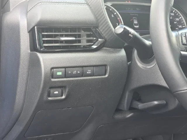 Certified Used 2022 Electric Blue Metallic Nissan SV image 20