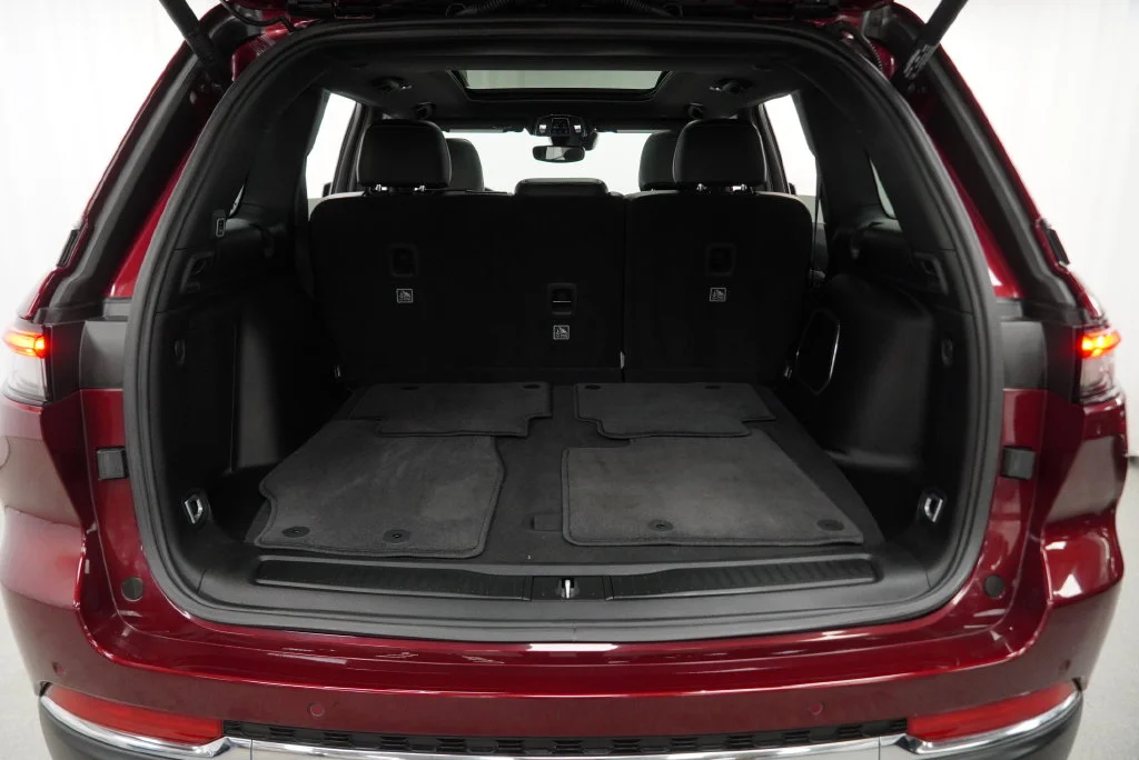Used 2024 Red Jeep 4xe image 37