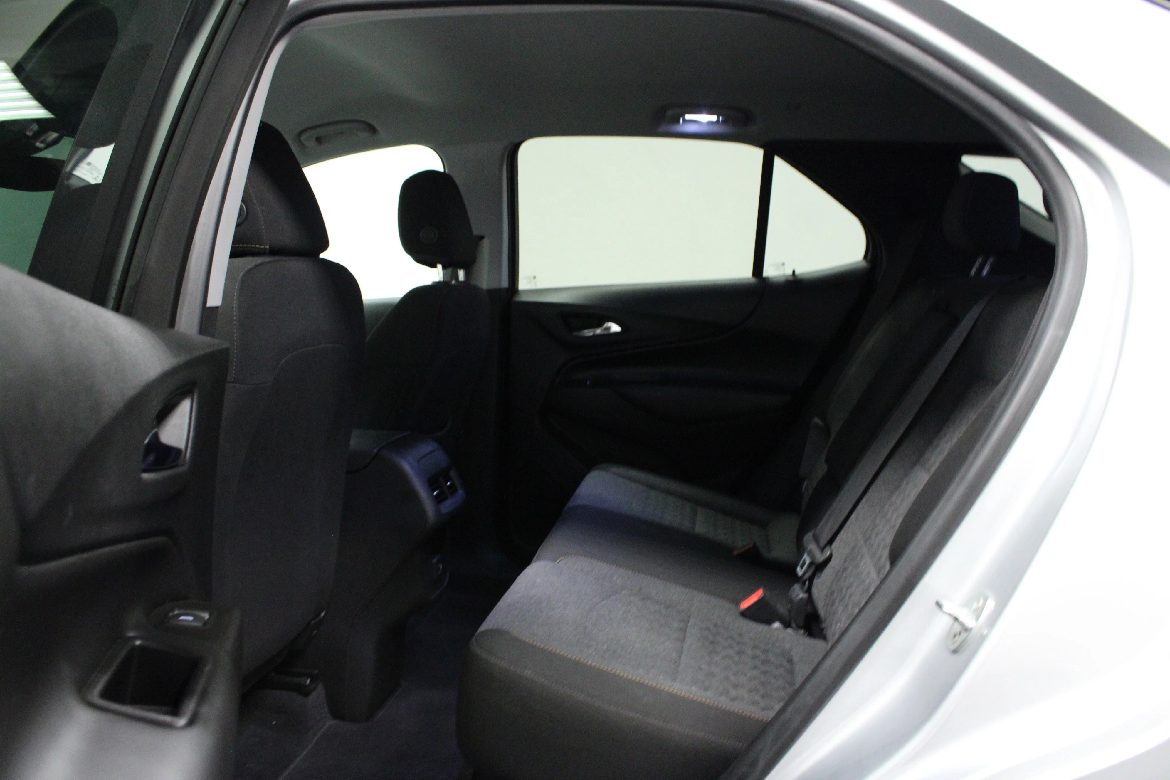 Used 2022 Silver Ice Metallic Chevrolet LT image 13