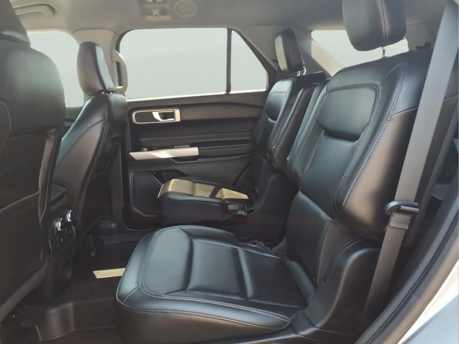Used 2023 Iconic Silver Ford XLT image 28
