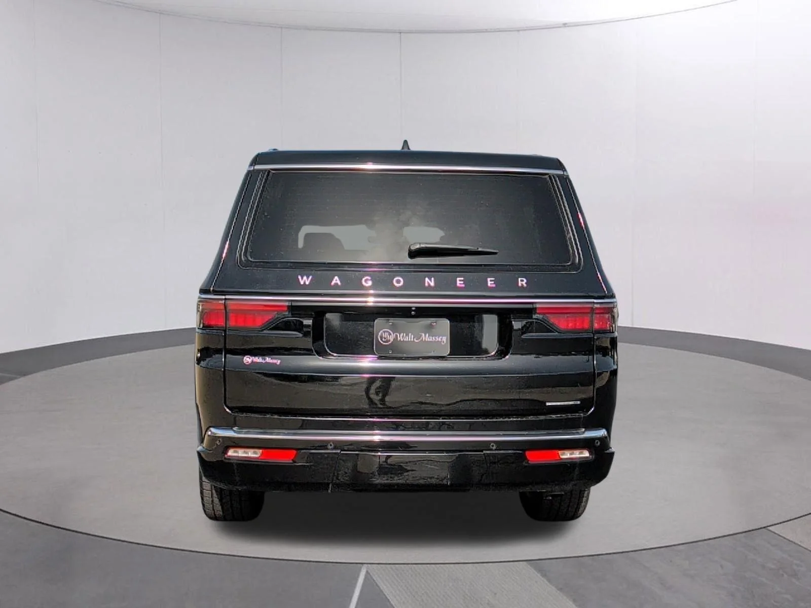 Used 2024 Diamond Black Crystal Pearlcoat Jeep Series III image 8
