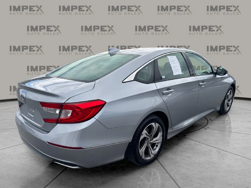 Used 2019 Silver Honda EX-L image 5