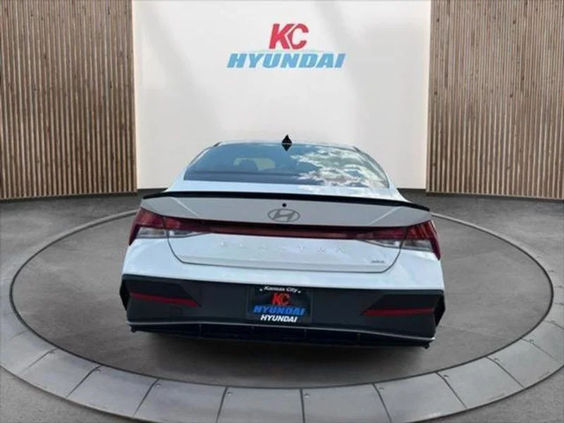 Used 2025 Serenity White Hyundai SEL Sport image 24